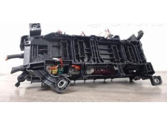 Блок предохранителей  2465401850, 2465401850   Mercedes-Benz A W176    