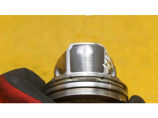 Píst 082272 Audi A3 S3 8V