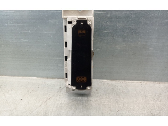 Дисплей    56009613   Jeep Cherokee XJ