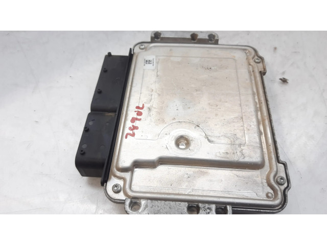 Блок управления двигателя 3911327487   KIA Carens II