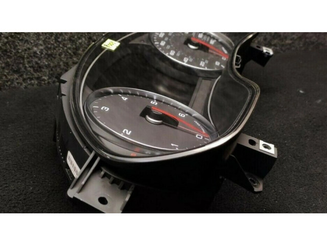 Панель приборов 4G8920984H   Audi A6 C7       