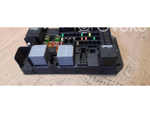 Блок предохранителей DW9314N030AB Jaguar XJ X351