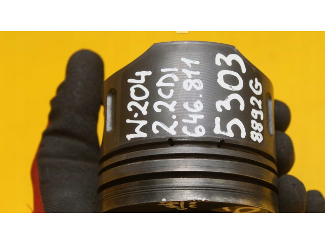 Píst Mercedes-Benz E W211