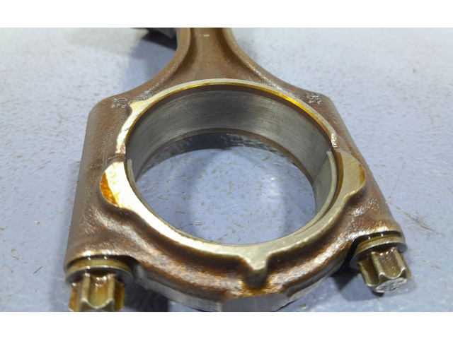  Поршень B4204T27   Volvo XC90  