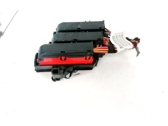 Блок предохранителей     Audi A5 8T 8F    