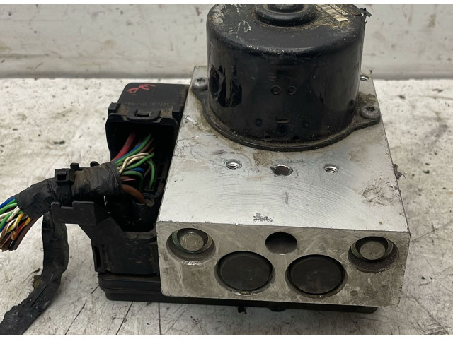 Блок АБС 30714956, 30714956 Volvo V70 2000 - 2004 года