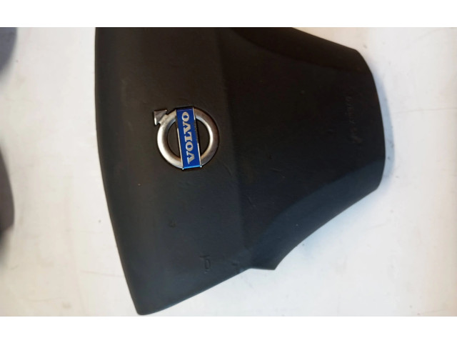 Подушка безопасности водителя 8623349, 8623349   Volvo C30