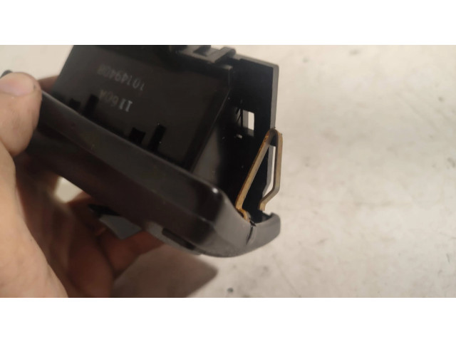 Переключатель дворников 10149408 Chevrolet Lumina