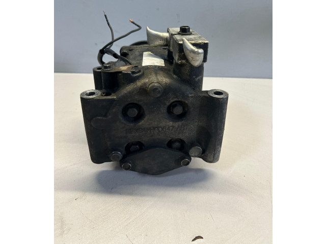 Вакуумный насос центрально замка     4588121, 4588121    Ford Focus 