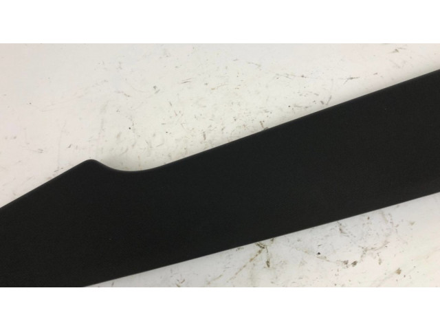 Другая деталь салона