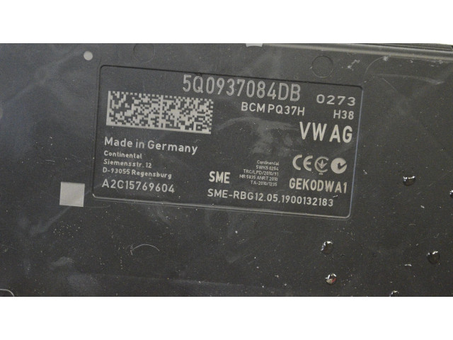 Блок комфорта 5Q0937084DB Audi Q2 -