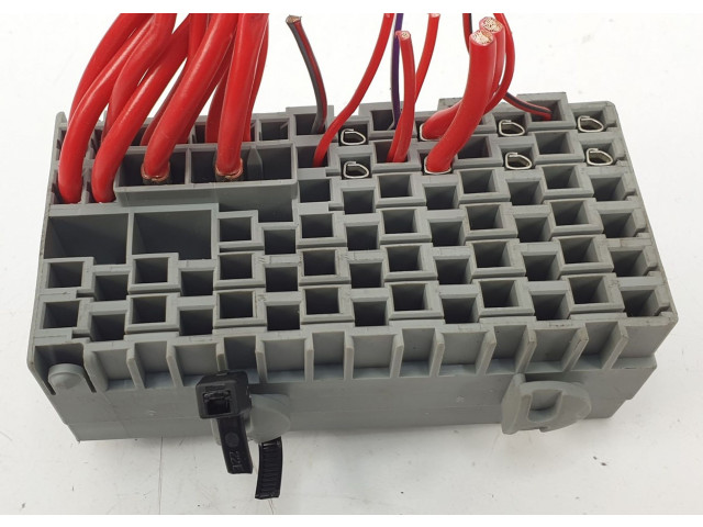 Блок предохранителей     Volvo XC90    