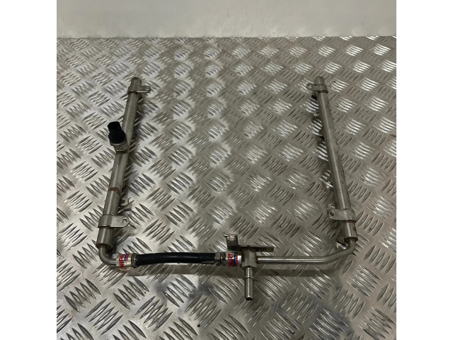 Vstřikovací lišta McLaren 570S pro benzínový motor 3.8 M838T