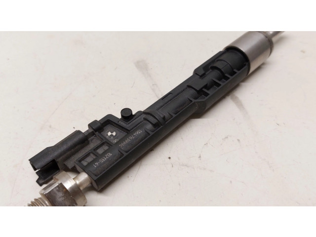 Vstřikovač 13647639994 BMW 7 F01 F02 F03 F04 pro benzínový motor 4.4