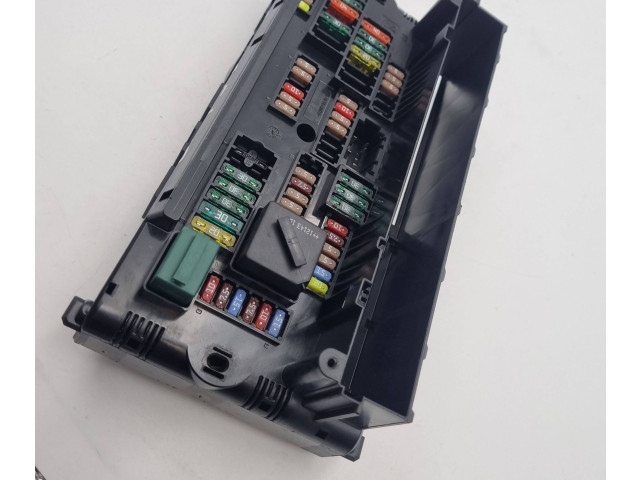 Блок предохранителей 9259467, 240412 BMW X3 F25