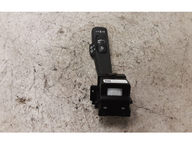 Ручка стеклоочистителей 31456041   Volvo V70