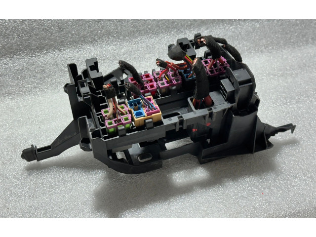 Pojistková skříňka 4M8919605M, 4M8919605M Audi Q7 4M 2017