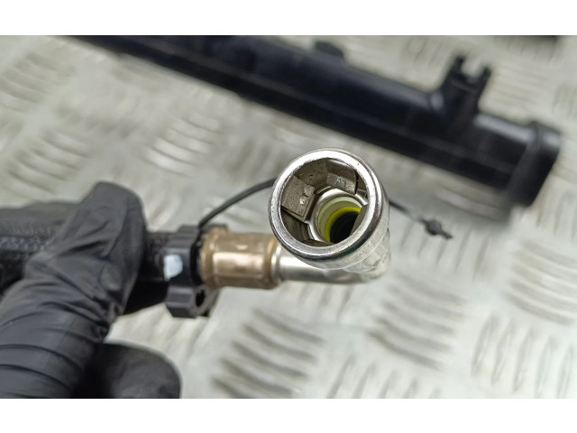 Топливная рампа 05281428AA   Jeep Grand Cherokee WL  