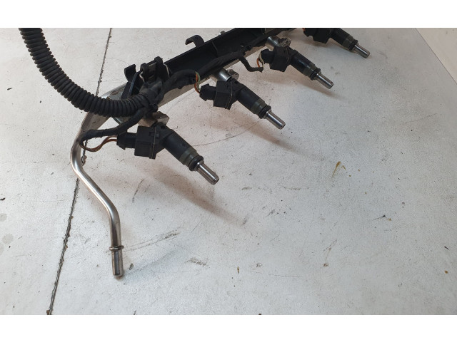 Комплект системы впрыска топлива 7530420 BMW 1 E81 E87 для бензинового двигателя 2