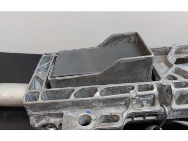 Руль Mercedes-Benz A W176  2012 - 2018 года A2464602316, A2054620005      