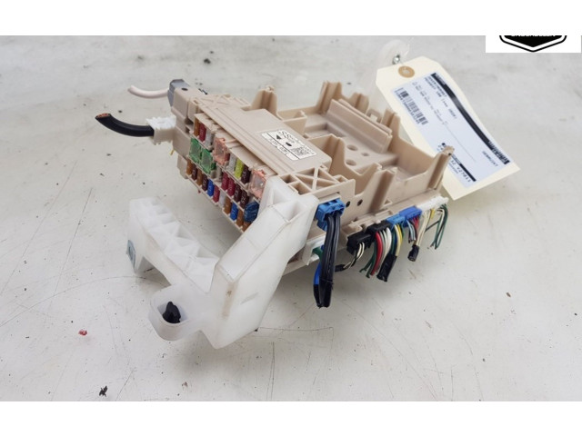 Блок предохранителей 827300H030A, 827300H030A Peugeot 108