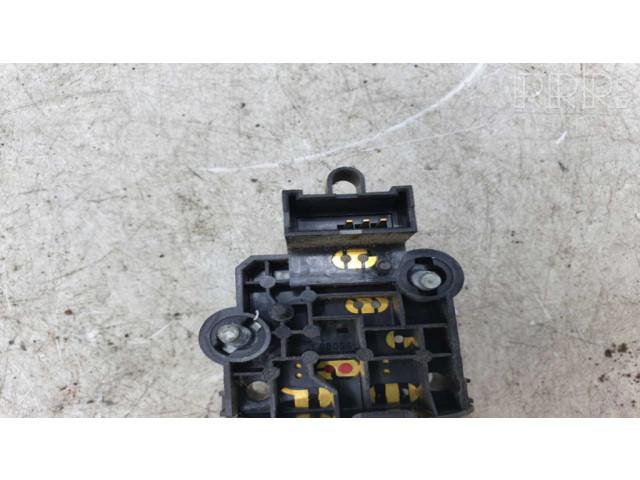 Мултифункционный включатель управления / ручка