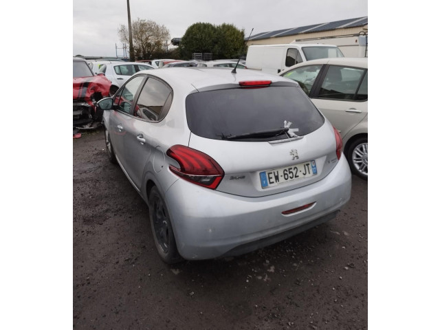 Řídící jednotka 9673251380 Peugeot 208 2018
