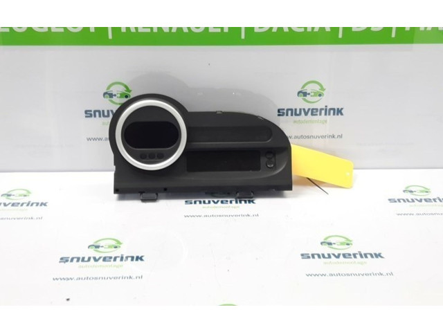 Панель приборов 8201178273, 7701070462   Renault Twingo II       