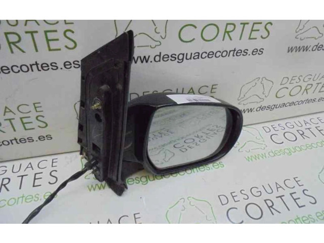 Зеркало электрическое Mazda MPV II LW 1999 - 2007 года