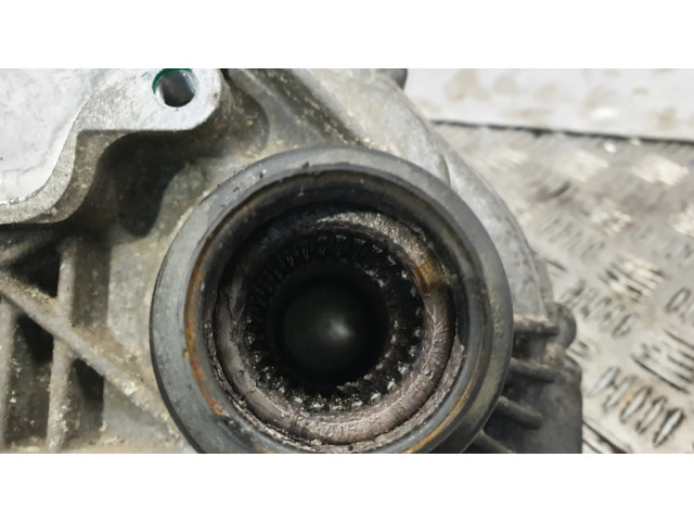 Редуктор коробки передач (раздатка)