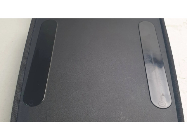 Подлокотник