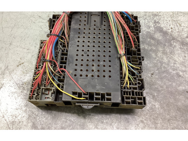 Блок предохранителей  9162316, 160074001   Volvo V70    