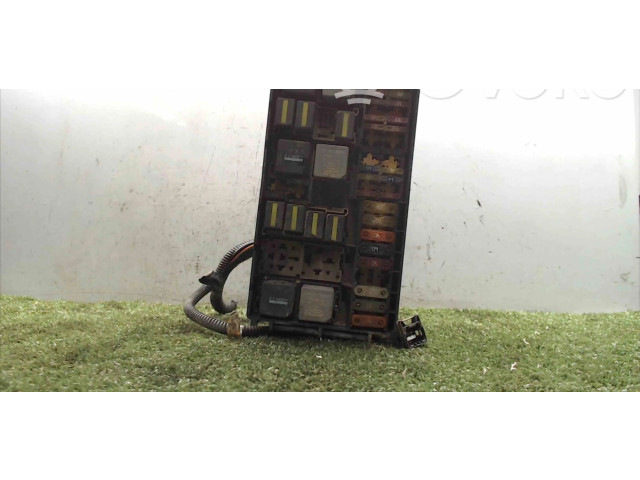 Блок предохранителей 2T1T14A067   Ford Transit -  Tourneo Connect    