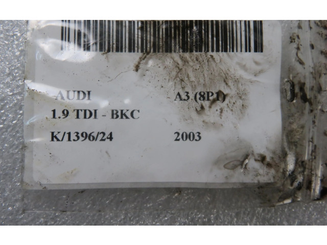 Форсунка 0414720215, 038130073AG    Audi A3 S3 8P  BKC 