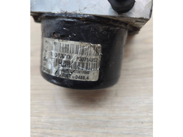 Блок АБС 30714956, 10092504113   Volvo  V70  2005 - 2008 года