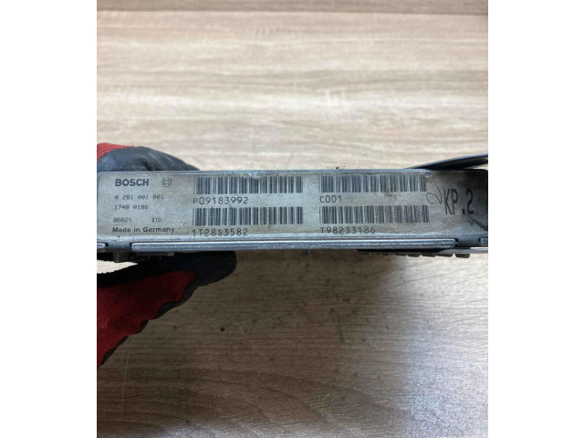 Блок управления двигателем ECU    0281001801, 17480186   Volvo S70  V70  V70 XC