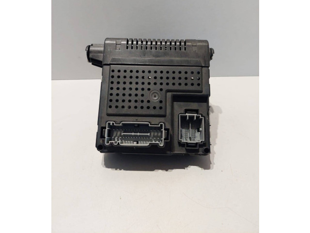 Блок предохранителей 30728542, 12243779 Volvo S60