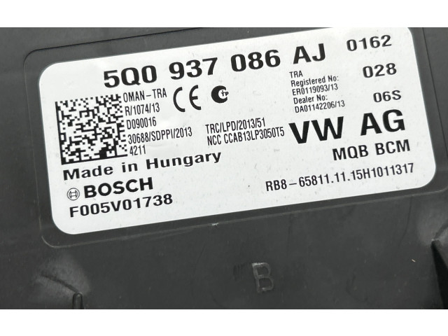 Комфортный модуль 5Q0937086AJ, F005V01738 Skoda Octavia Mk3 (5E)