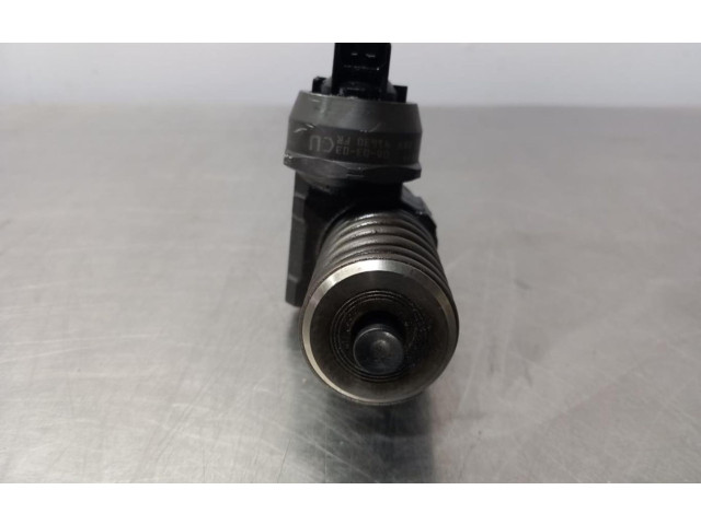 Форсунка 038130073BQ Audi A3 S3 8P