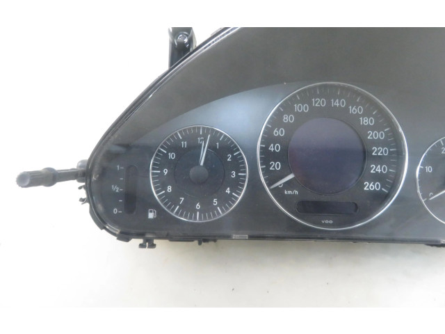 Přístrojová deska Mercedes-Benz E AMG W211 2004 2115403447, 2115403447