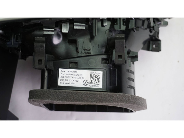 Přístrojová deska  Volkswagen T-Roc 2023 2GJ920310B, 2GA819703  