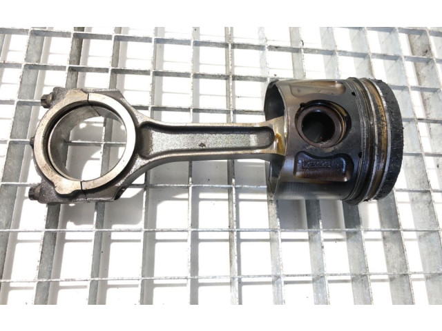 Поршень с шатуном 4HH Citroen Jumper