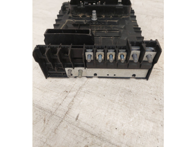   Pojistková skříňka 1K0937125D   Volkswagen Caddy 2012