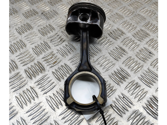 Píst AFR25227   Mercedes-Benz GLE (W166 - C292)  pro benzínový motor 3.0 M 276.821 