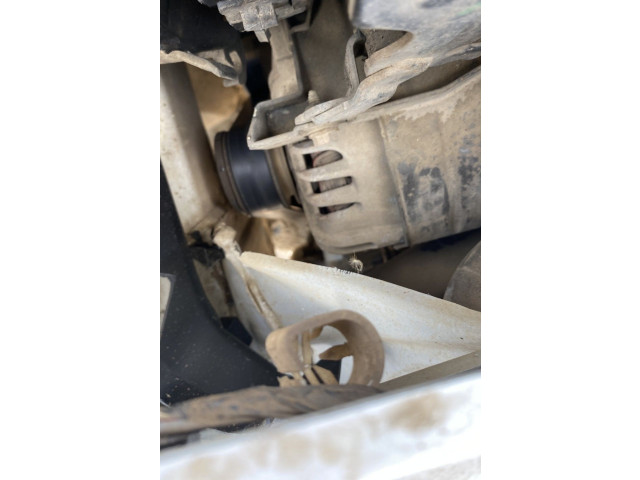 Генератор 231008017R Dacia Duster