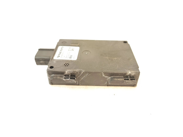 Датчик слепых зон 31665693   Volvo XC90