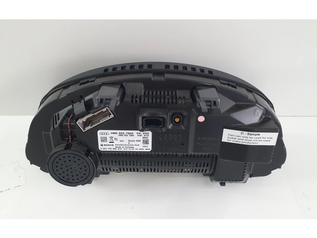 Přístrojová deska  Audi Q7 4M 2016 4M0920790A, 0263720409  