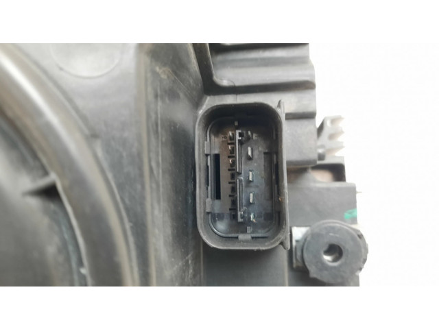 Передняя фара  