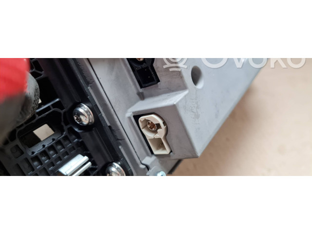 Дисплей    4M8919605M, 001180823001   Audi RS Q8