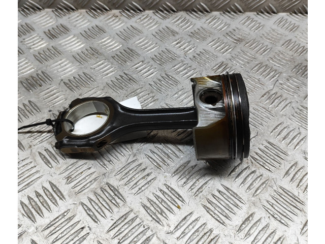 Píst A2780301117, A2780300520 Mercedes-Benz CLS C218 X218 M 278.922